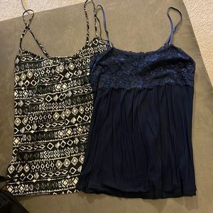 2 flowy tanks